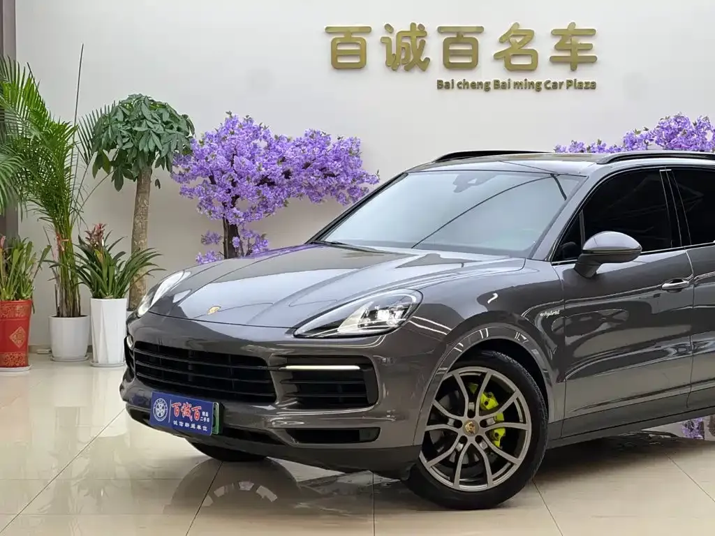 Porsche Cayenne Hybrid — фото 9