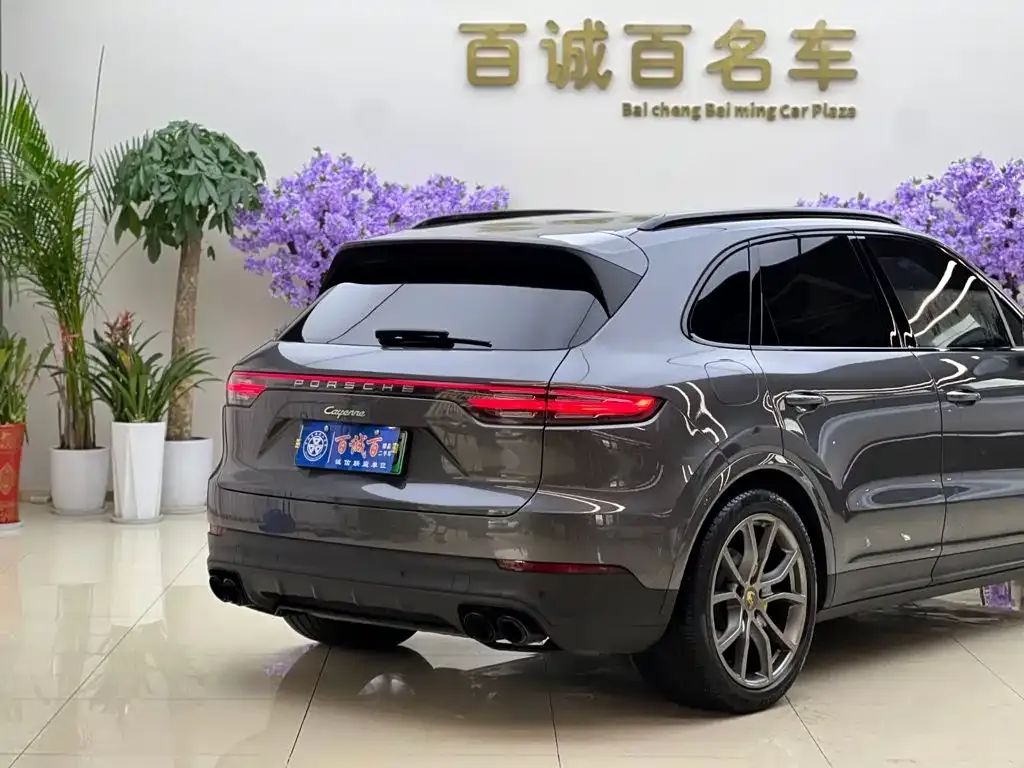 Porsche Cayenne Hybrid — фото 6