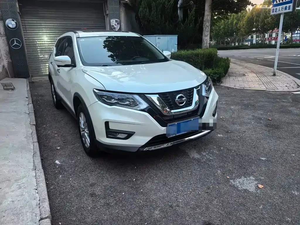 Nissan X-Trail — фото 4
