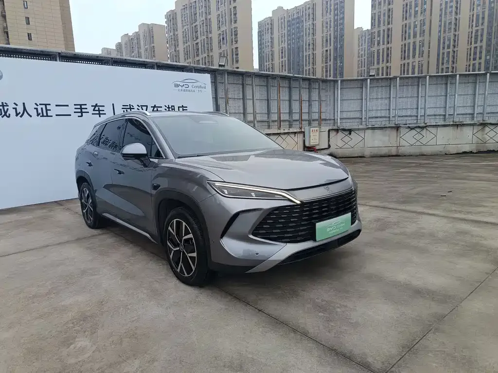 BYD L DM-i — фото 10