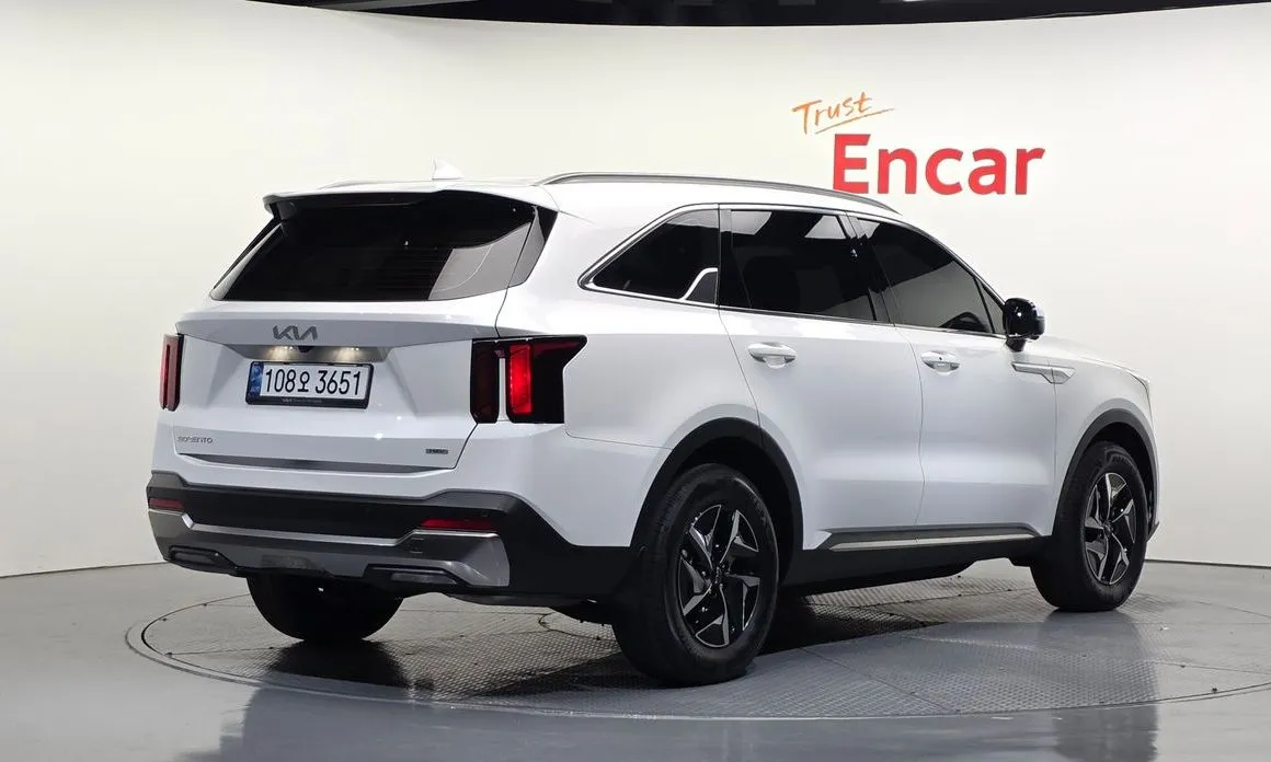 Kia Sorento — фото 8
