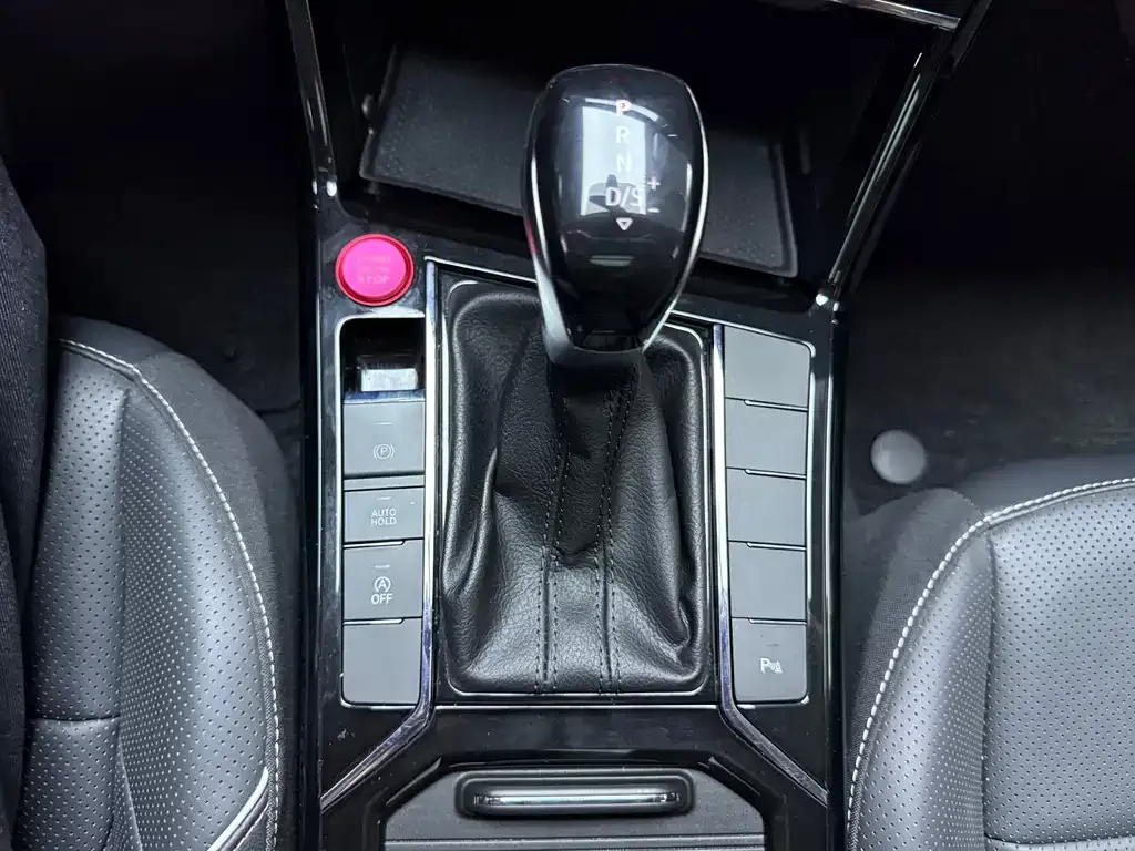 Volkswagen Passat — фото 8