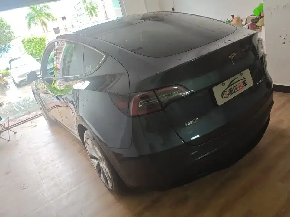 Tesla Model Y — фото 7