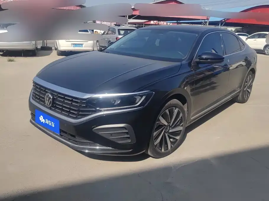 Volkswagen Passat — фото 1
