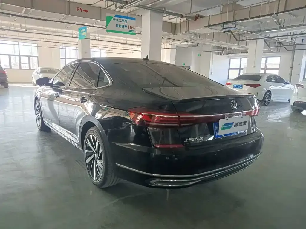 Volkswagen Passat — фото 5