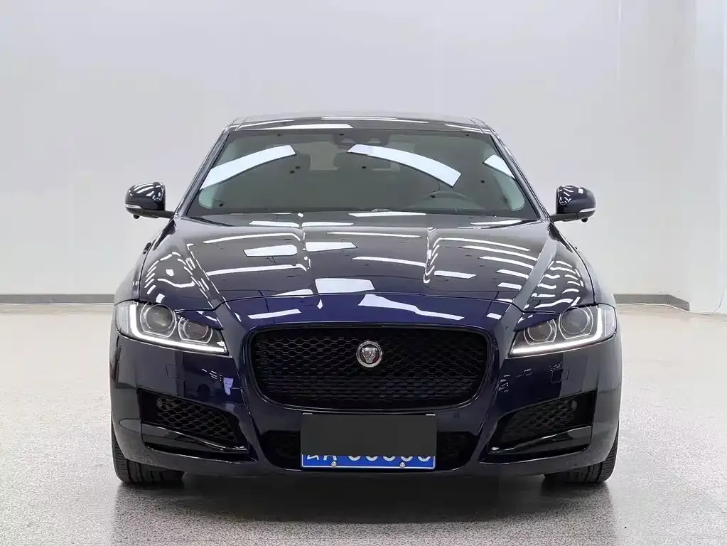 Jaguar XFL — фото 2