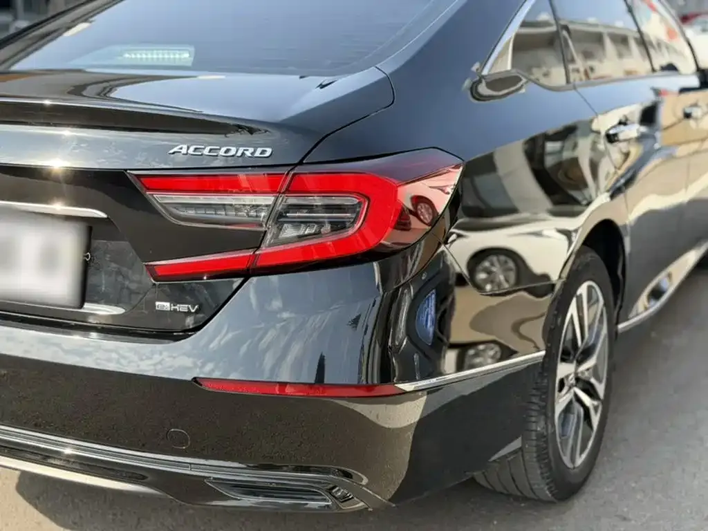 Honda Accord — фото 4
