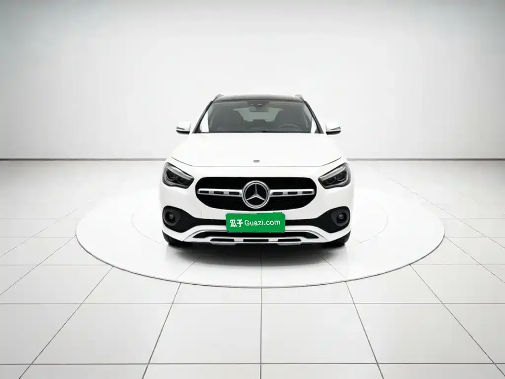 Mercedes-Benz GLA — фото 6