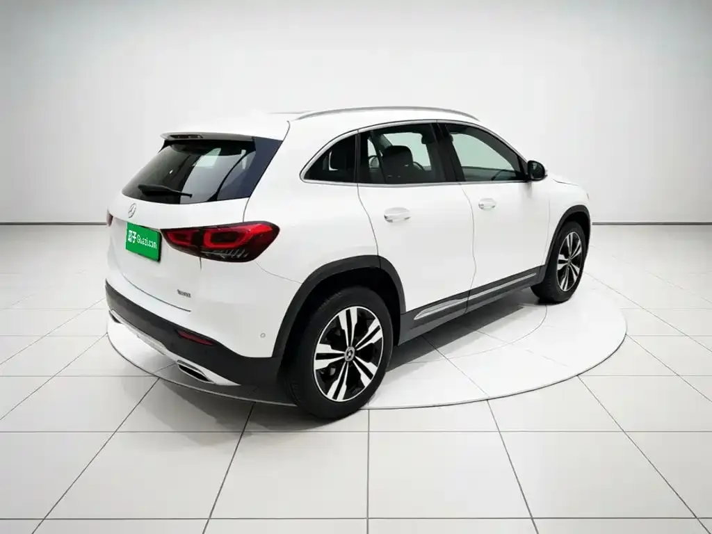 Mercedes-Benz GLA — фото 5