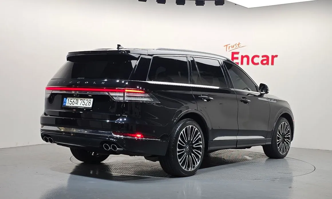 Lincoln Aviator — фото 8