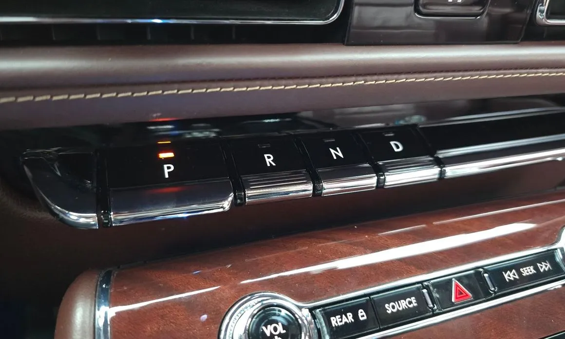 Lincoln Aviator — фото 10