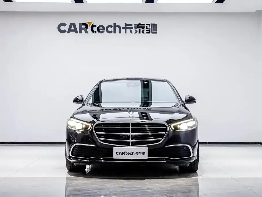Mercedes-Benz S-Class — фото 1