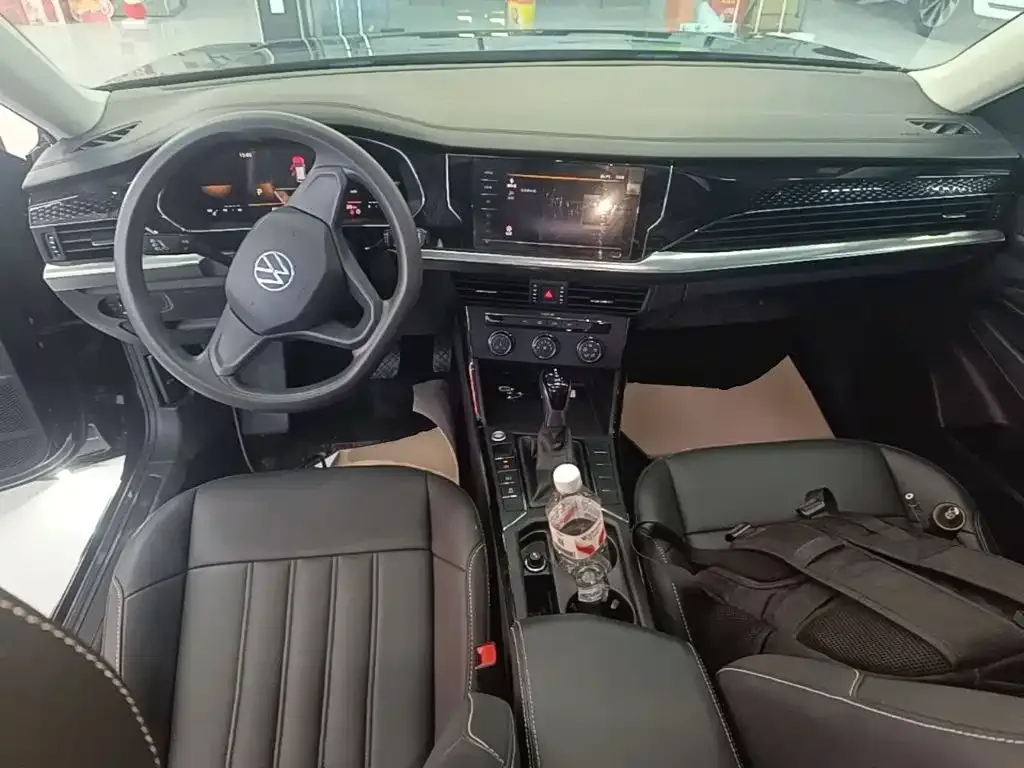 Volkswagen Passat — фото 9