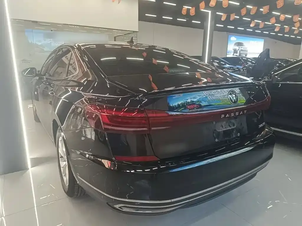 Volkswagen Passat — фото 8