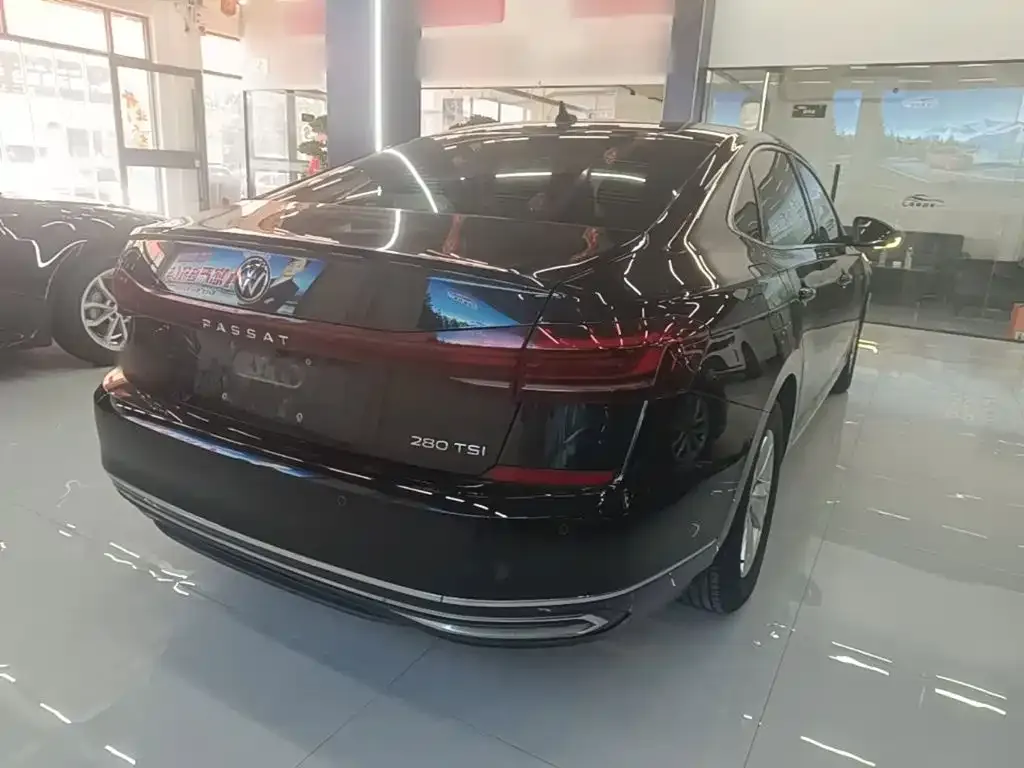 Volkswagen Passat — фото 4