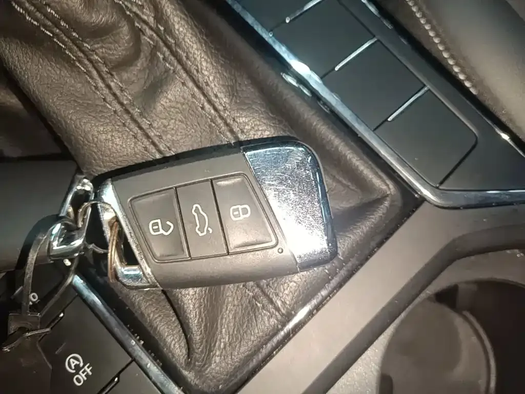 Volkswagen Passat — фото 10