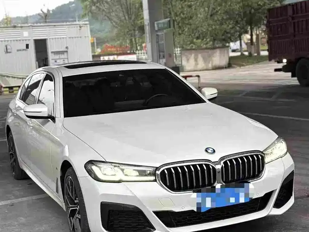 BMW 5 Series — фото 3