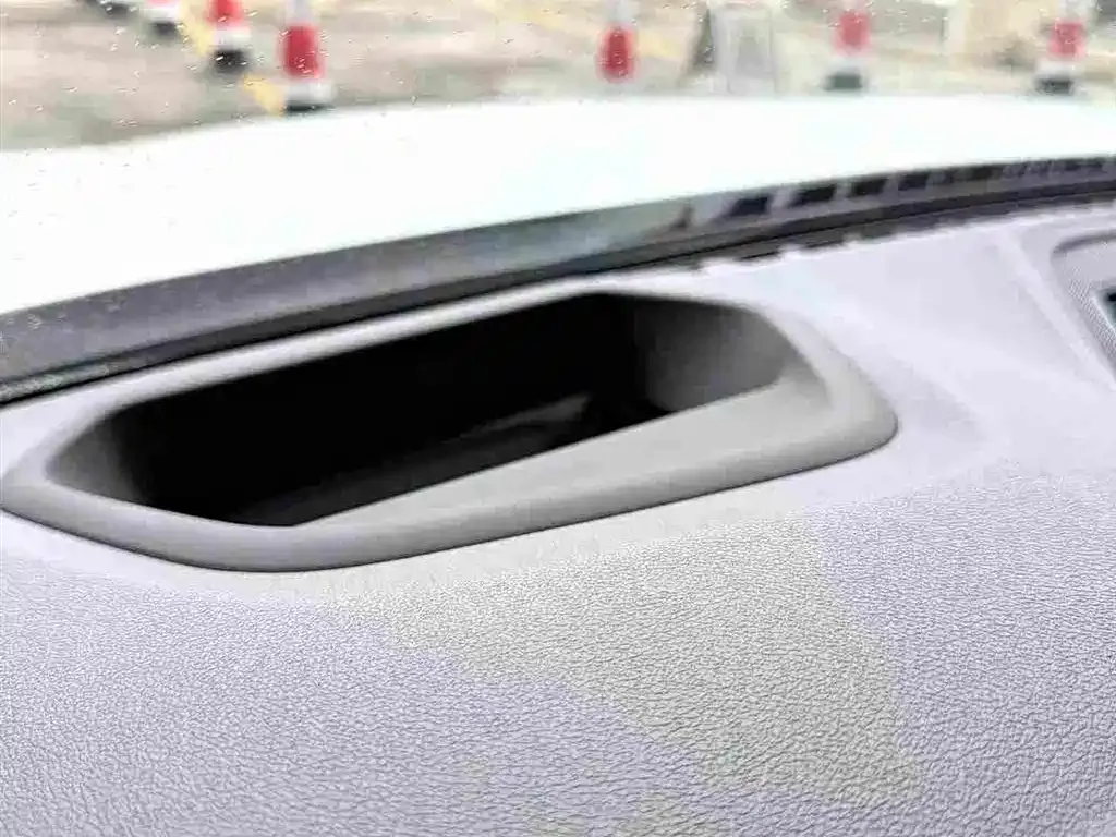 BMW 5 Series — фото 8