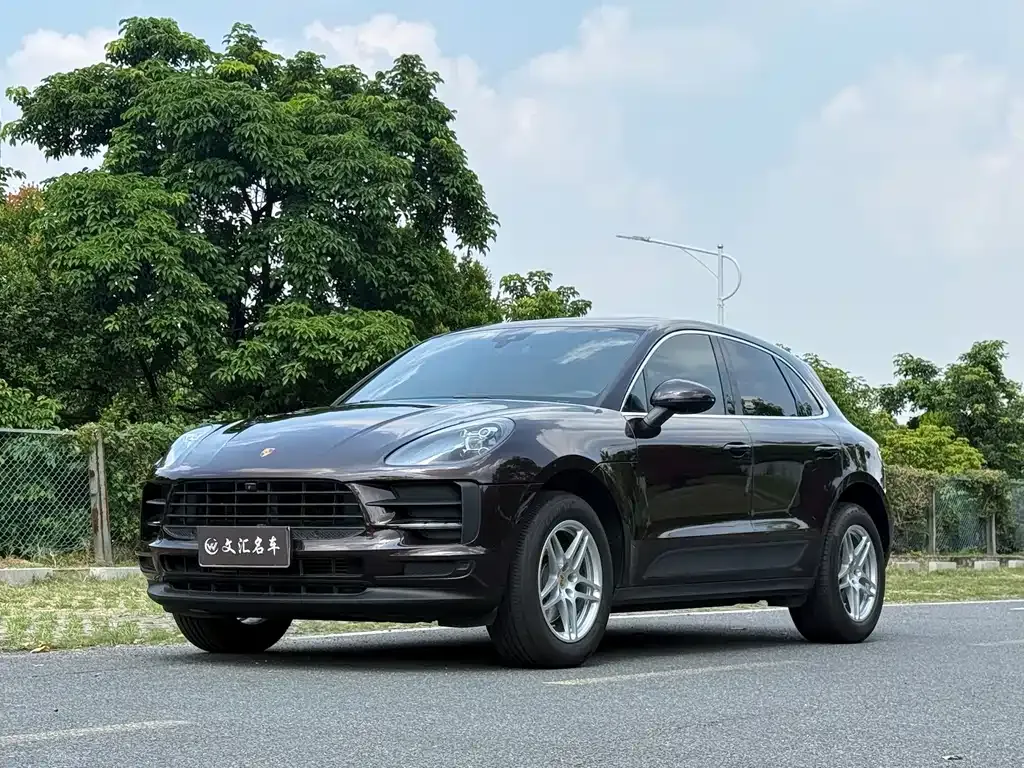 Porsche Macan — фото 1