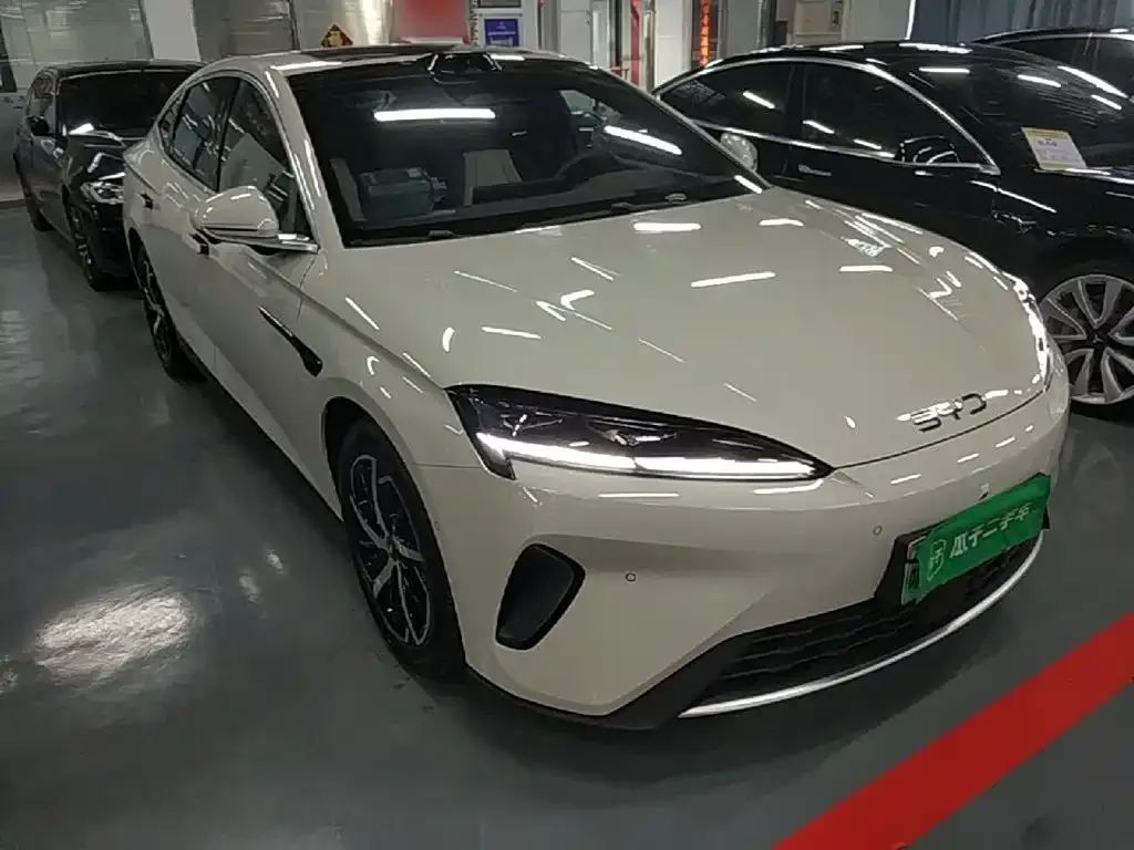 BYD Seal 07 DM-i — фото 8