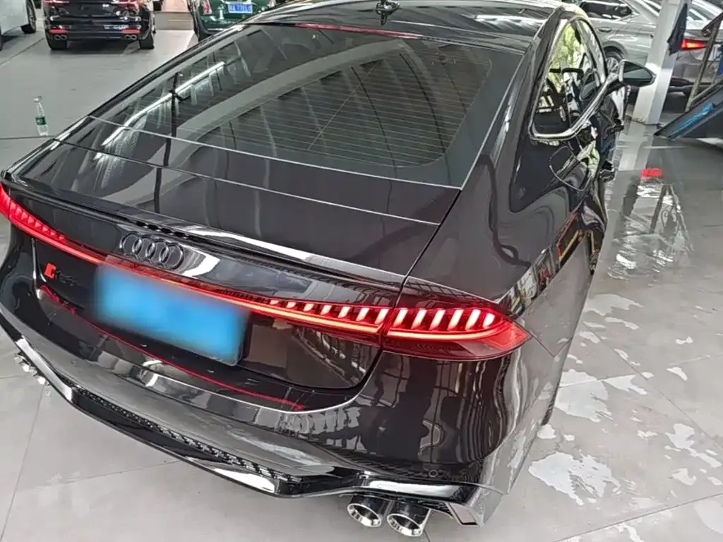 Audi S7 — фото 10