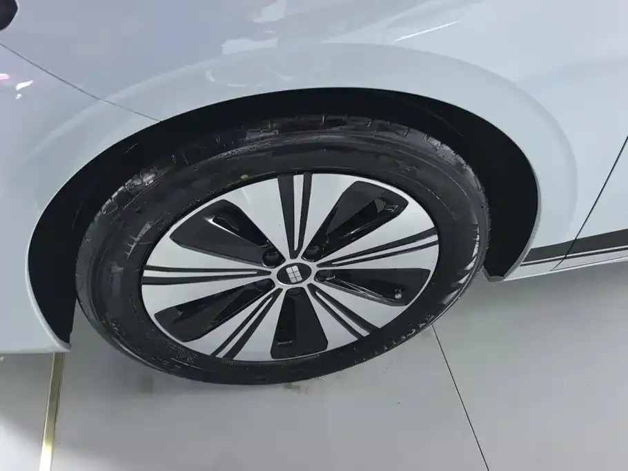 Geely Galaxy A7 EM — фото 2