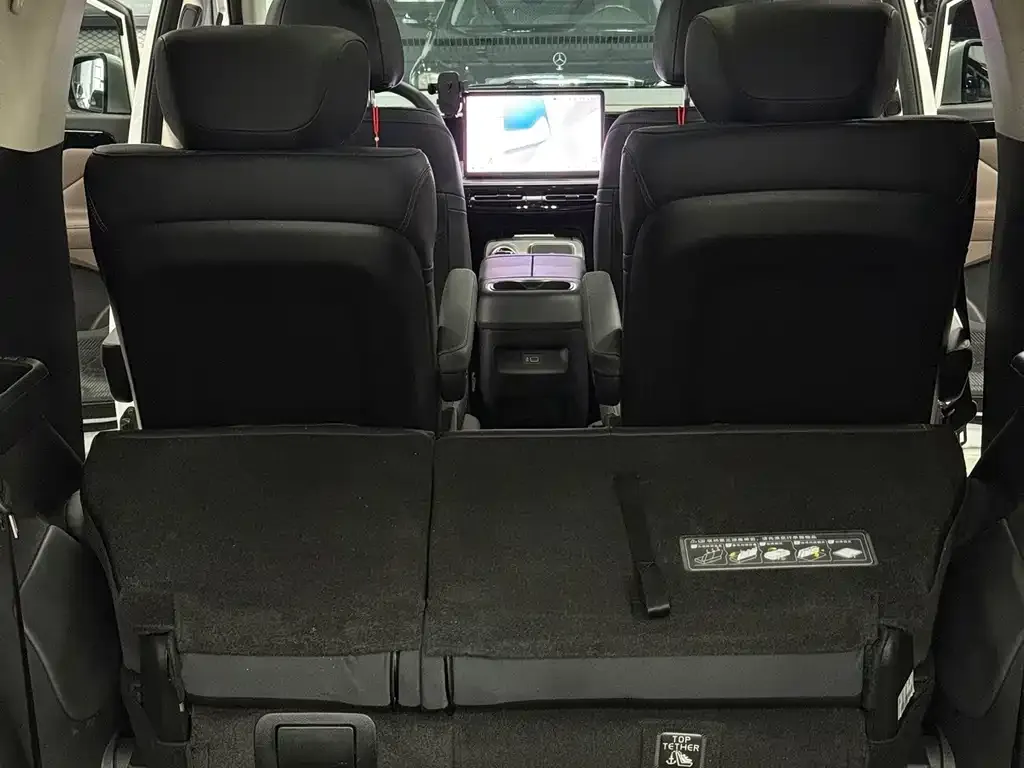 GAC Motor Trumpchi E8 — фото 9