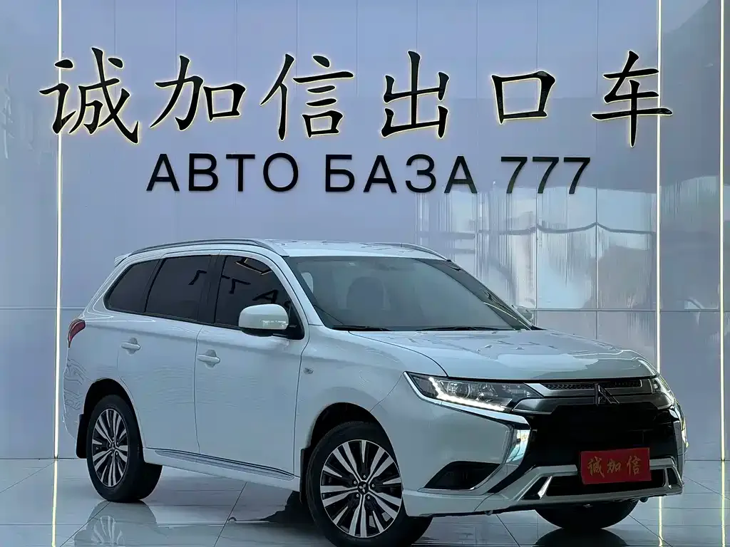 Mitsubishi Outlander — фото 4