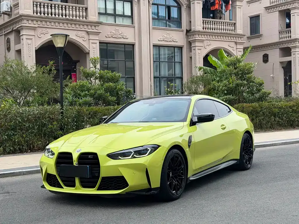 BMW M4 — фото 1