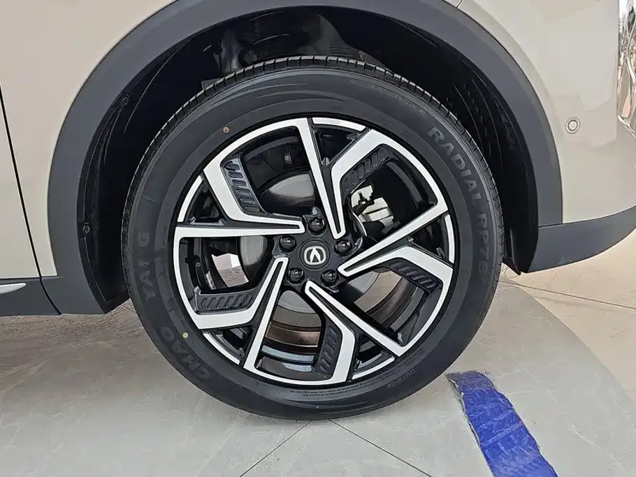 Changan CS55PLUS — фото 10