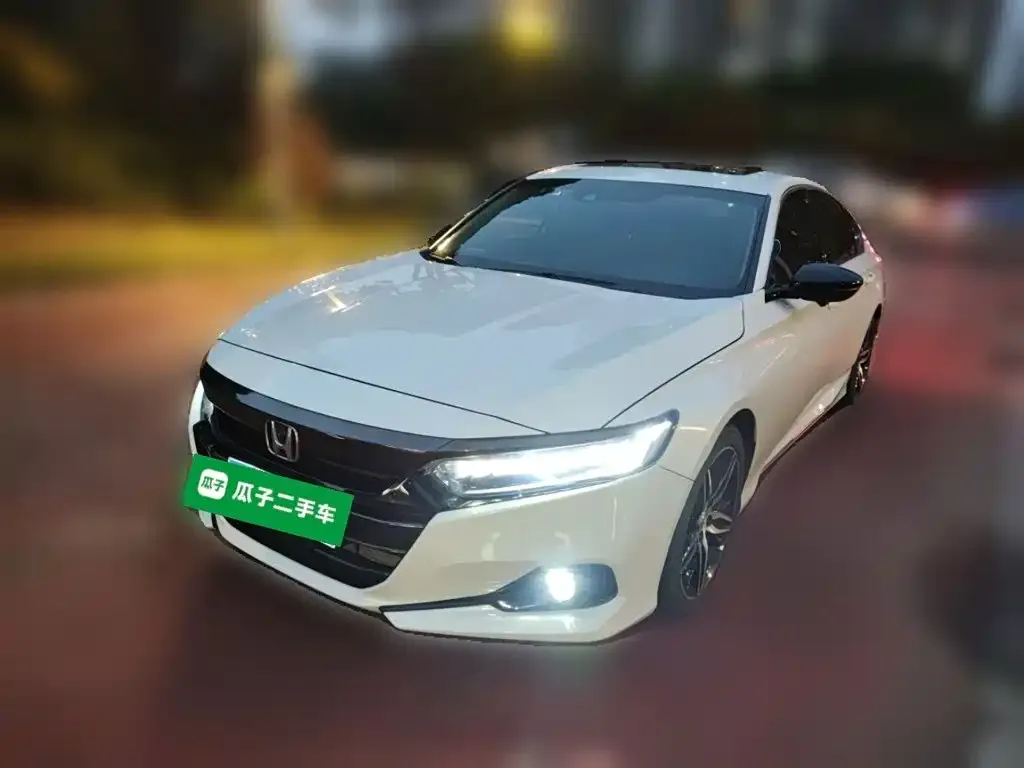 Honda Accord — фото 1