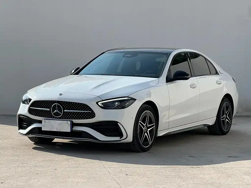 Mercedes-Benz C-Class — фото 1