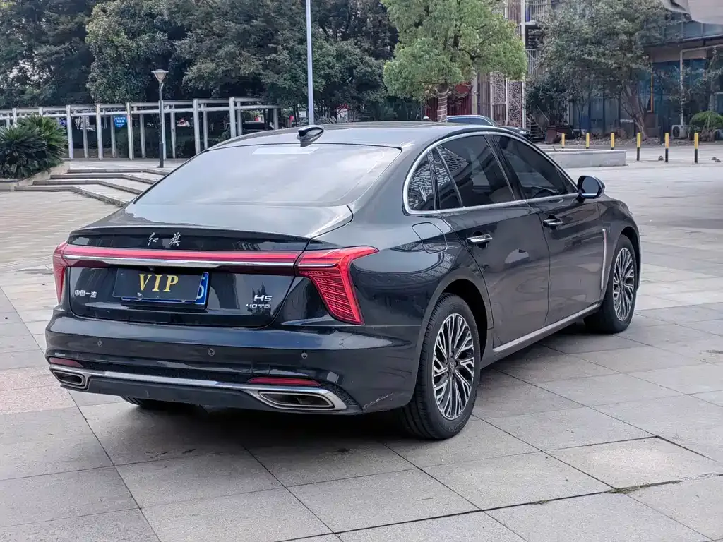 Hongqi H5 — фото 8