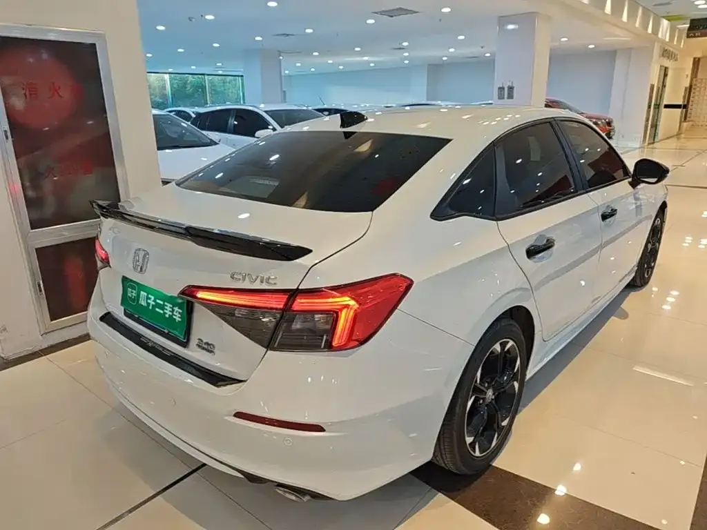Honda Civic — фото 6