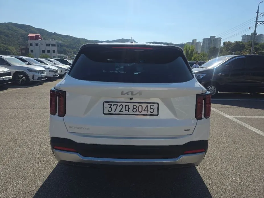 Kia Sorento — фото 9