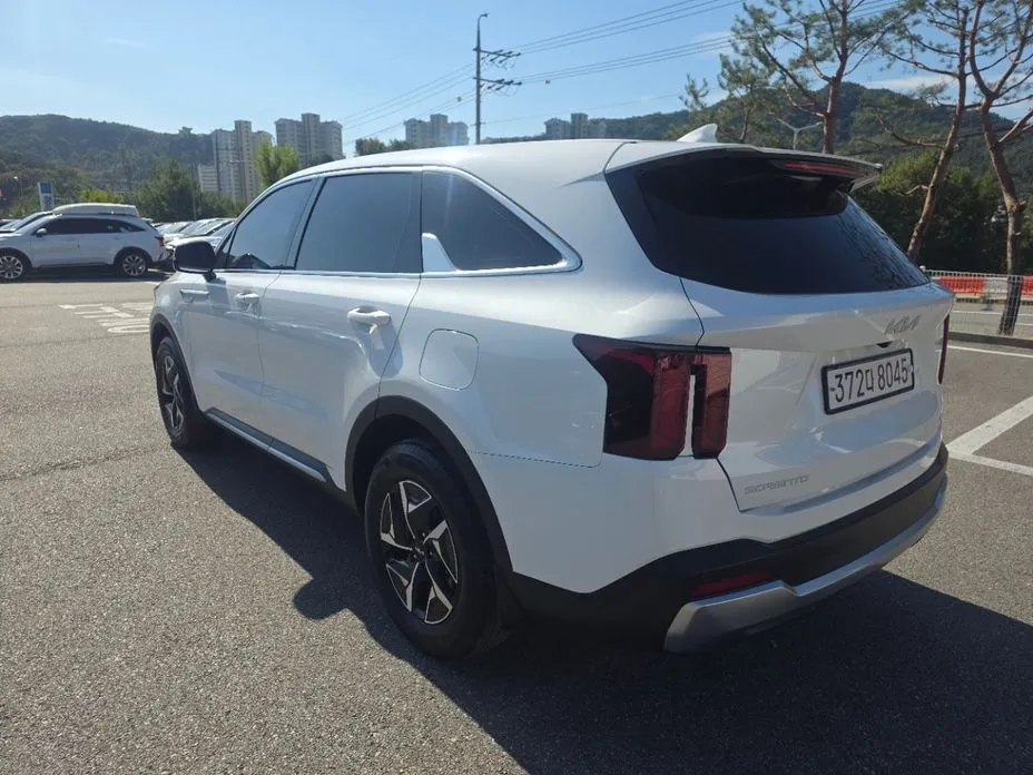 Kia Sorento — фото 10