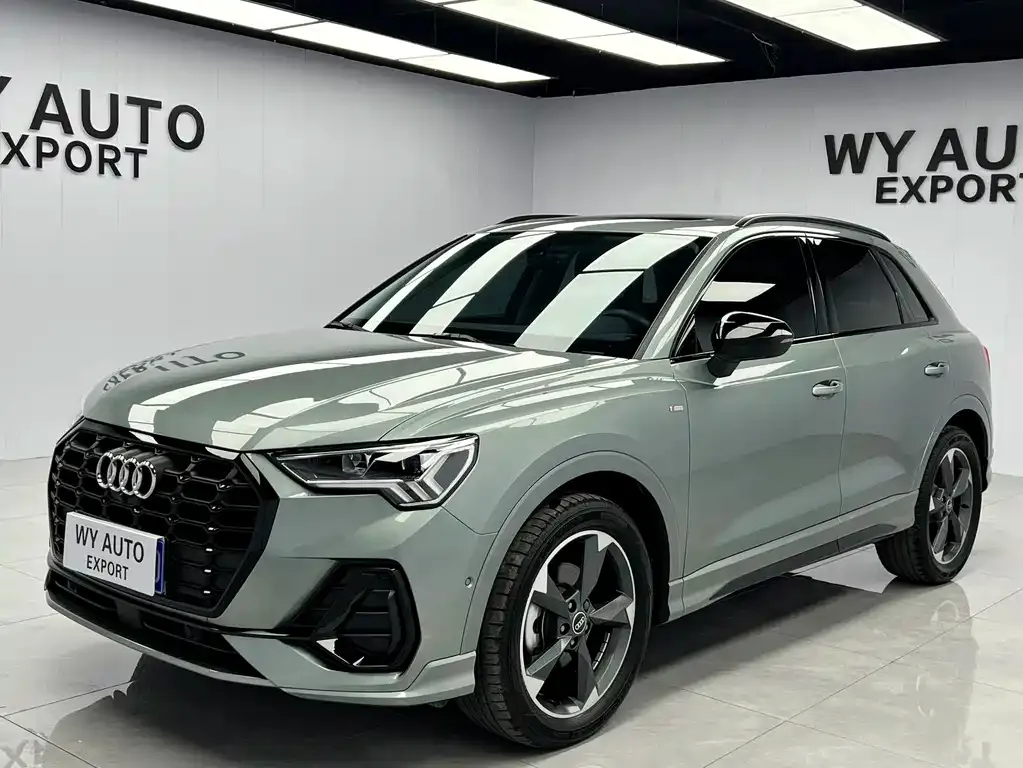 Audi Q3 — фото 1