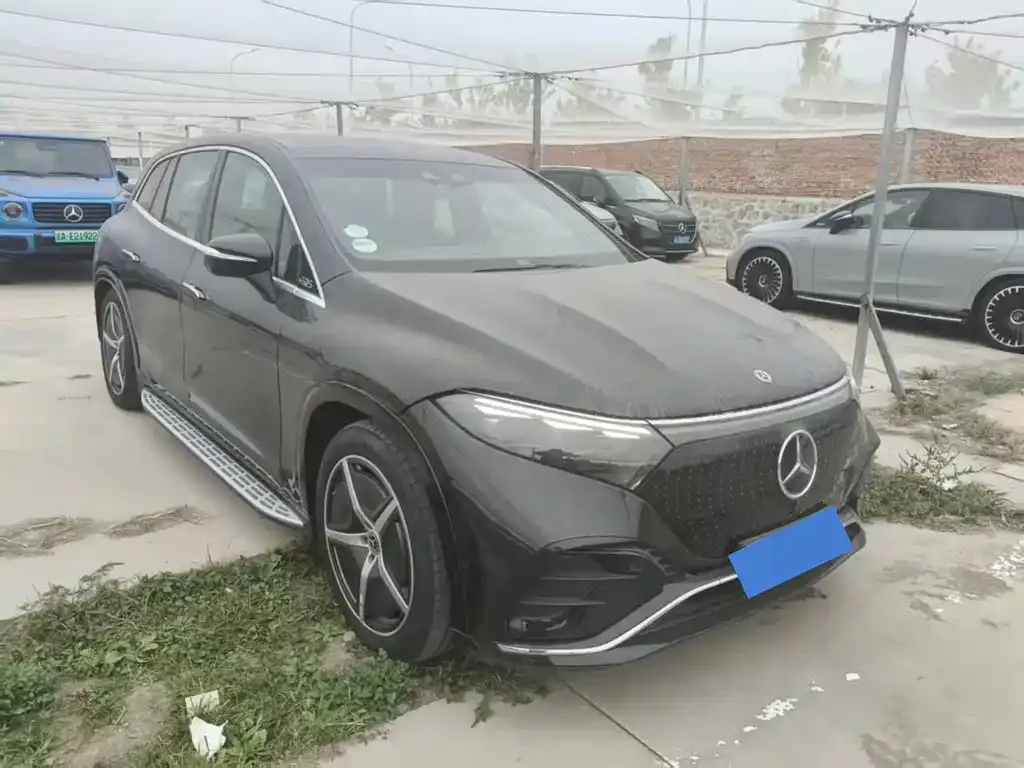 Mercedes-Benz EQS SUV — фото 4