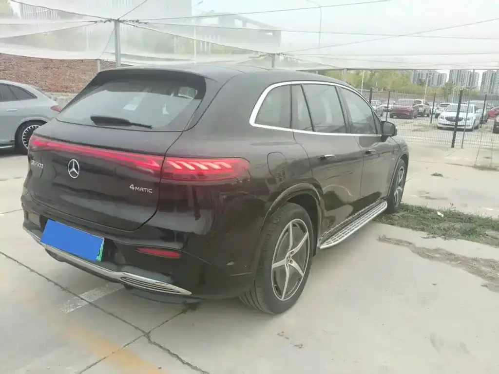 Mercedes-Benz EQS SUV — фото 7