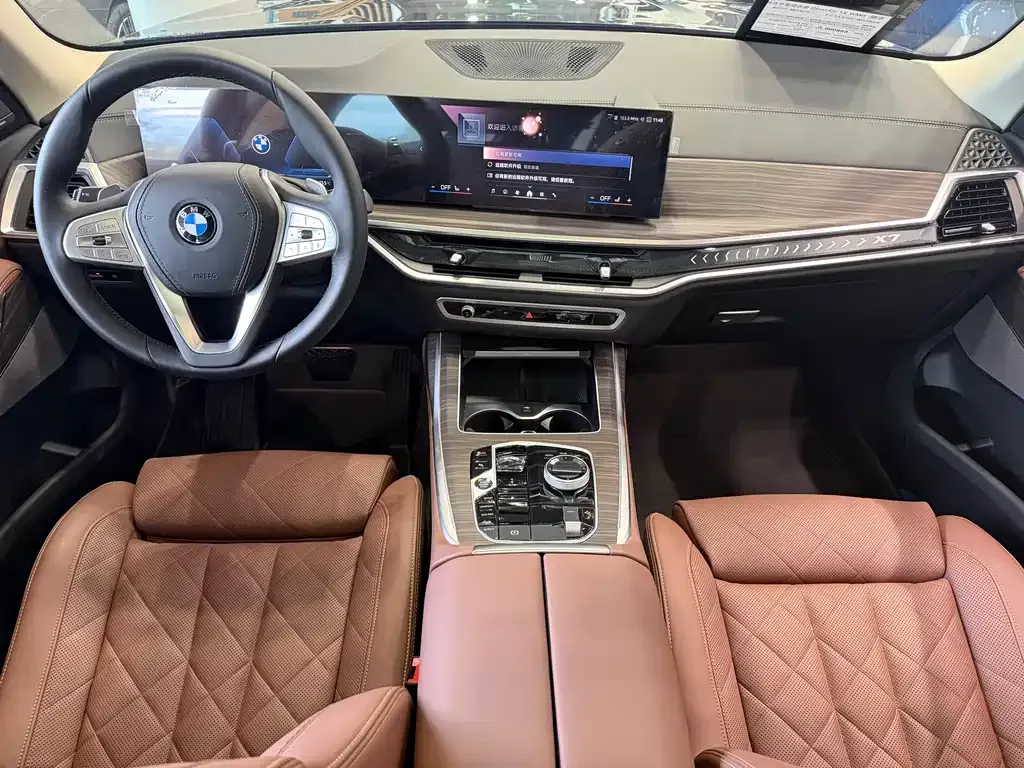 BMW X7 — фото 9