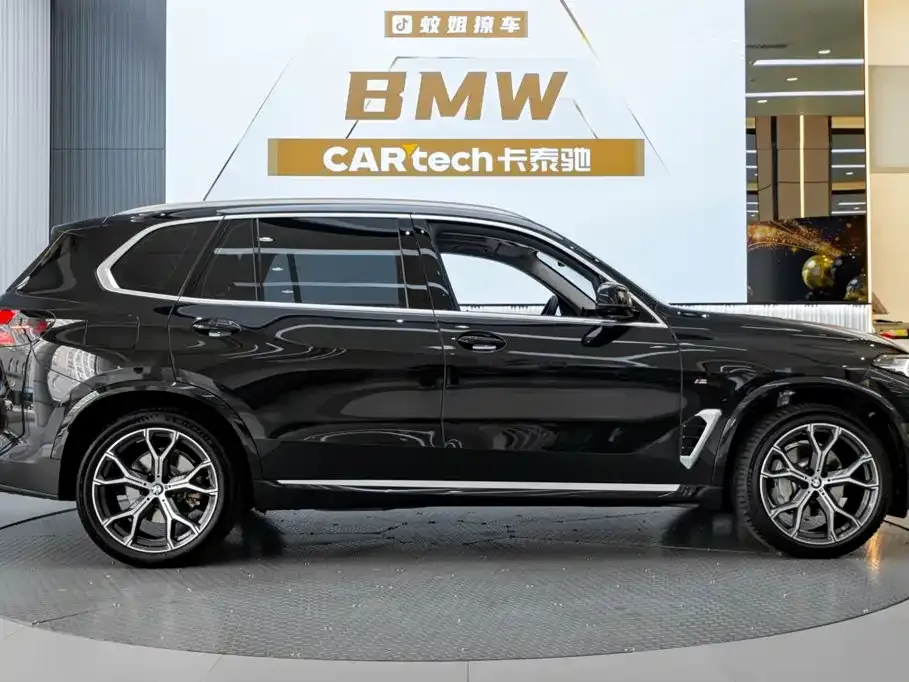 BMW X5 — фото 9