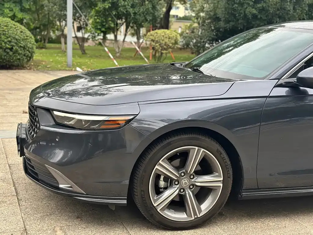 Honda Accord — фото 2