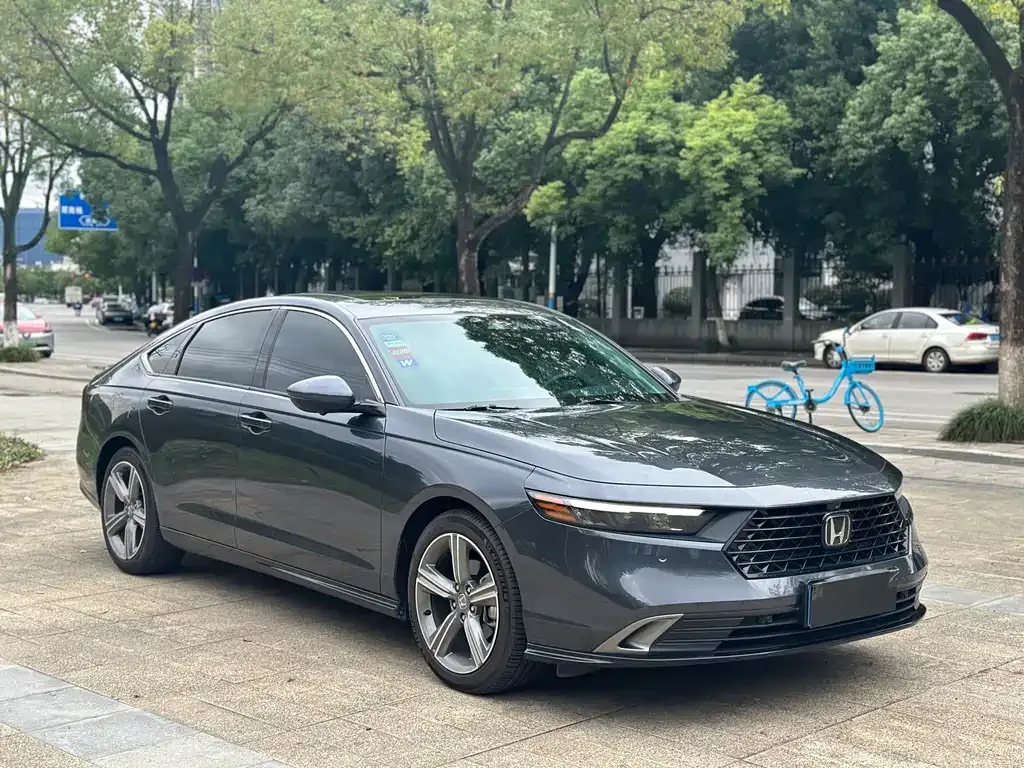 Honda Accord — фото 4