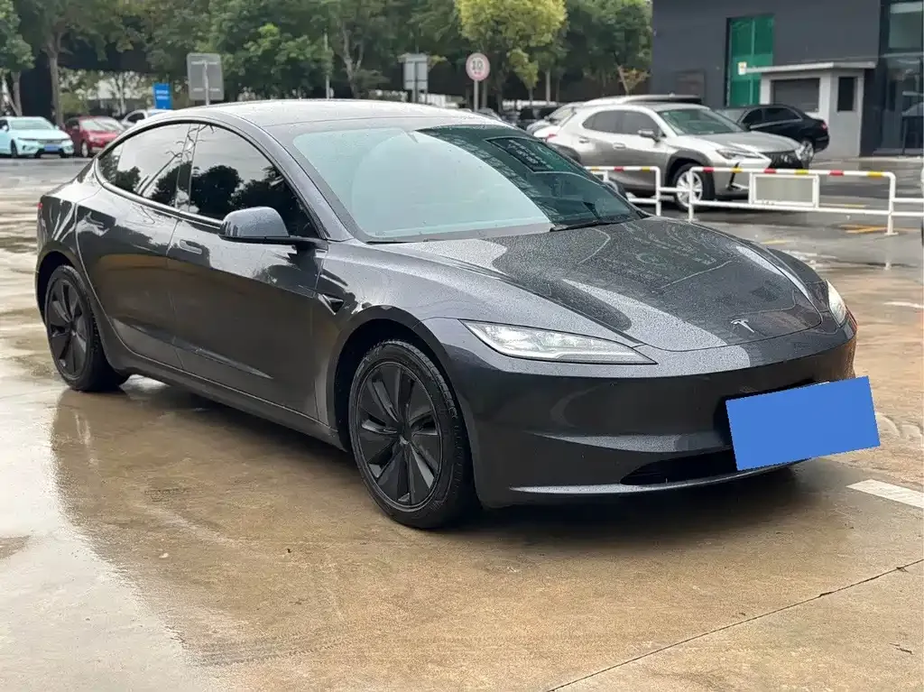 Tesla Model 3 — фото 6