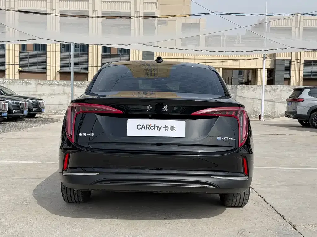 Hongqi E-QM5 — фото 10