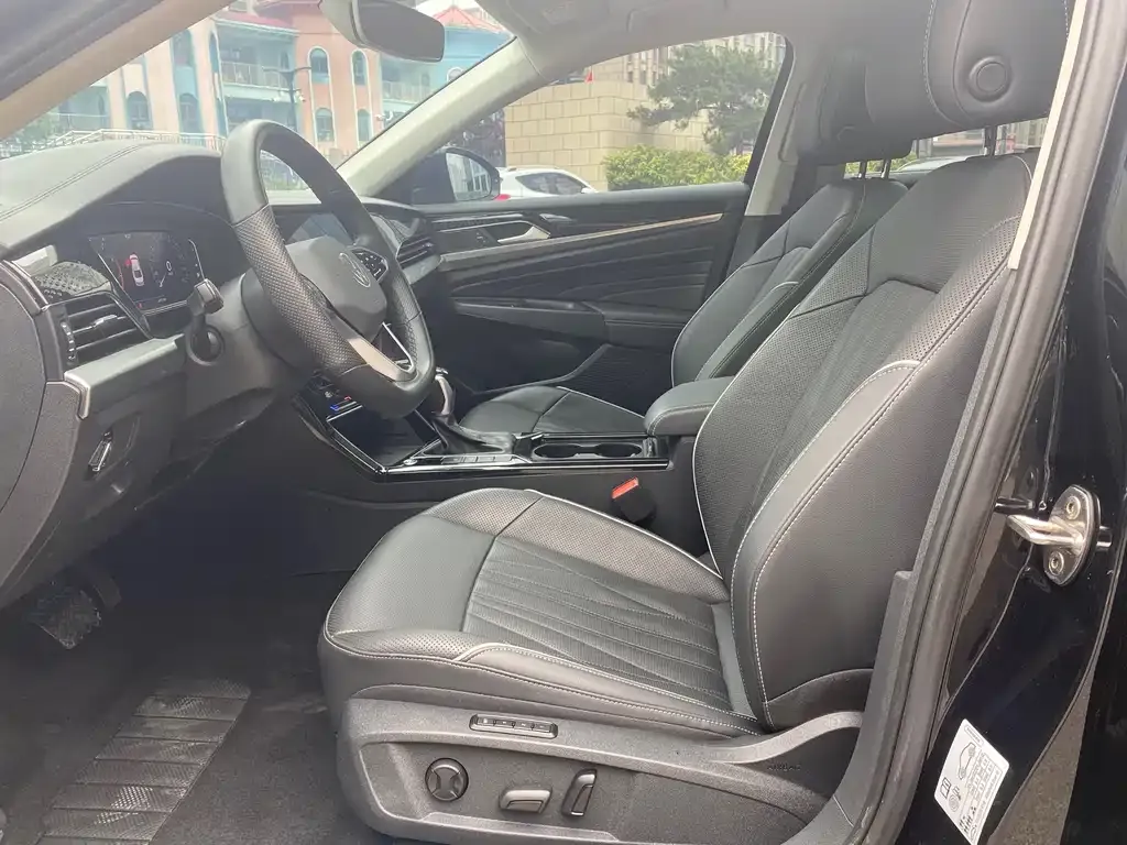 Volkswagen Passat — фото 6
