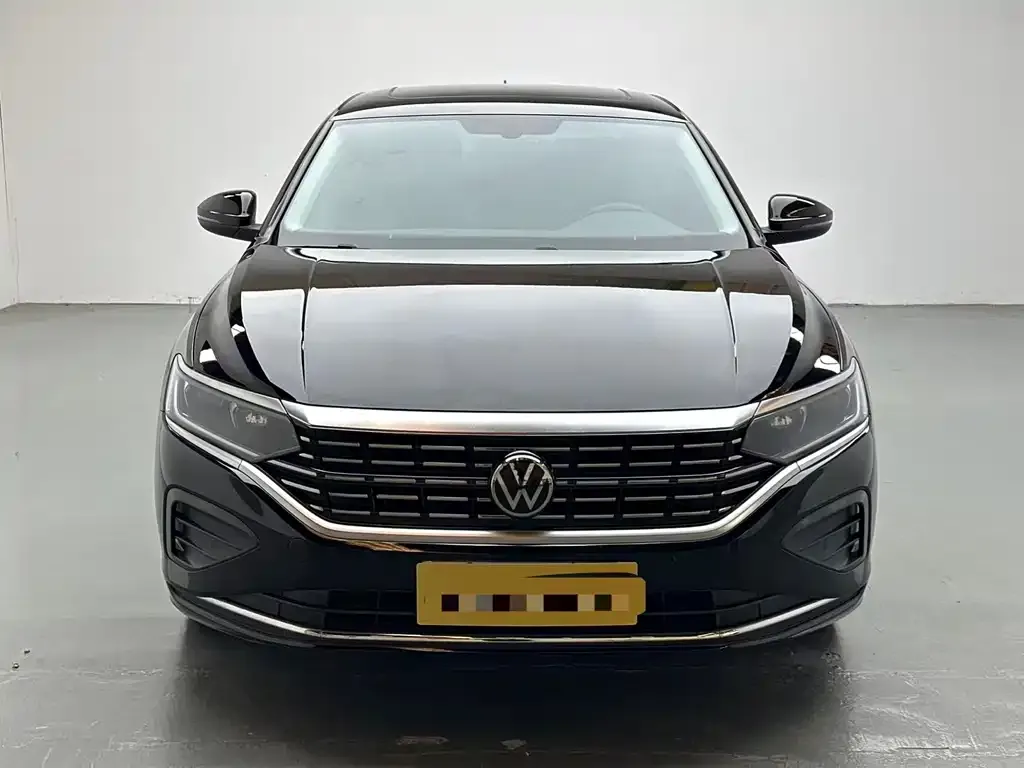 Volkswagen Passat — фото 8