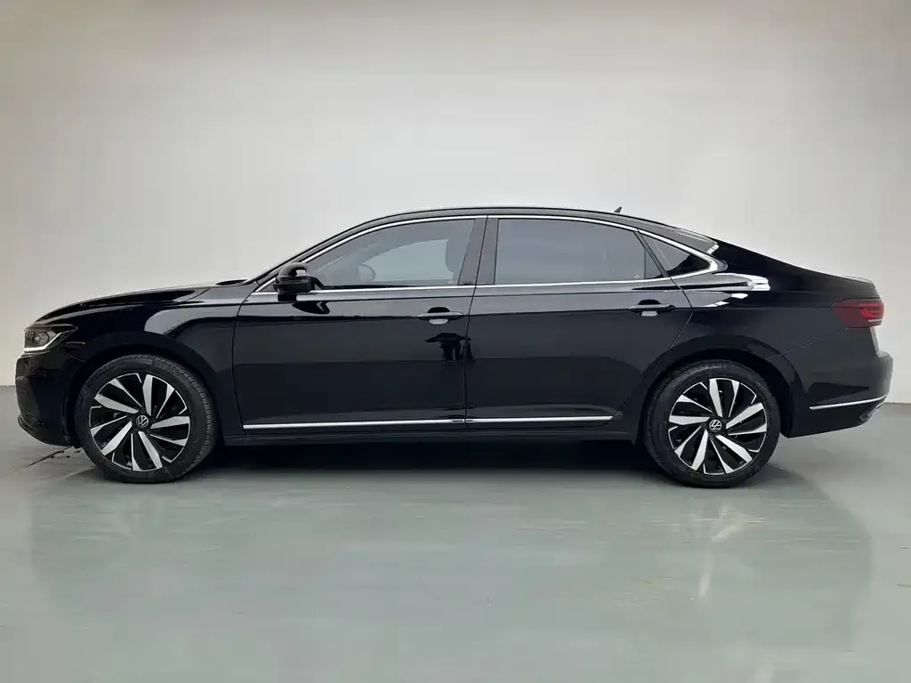 Volkswagen Passat — фото 2
