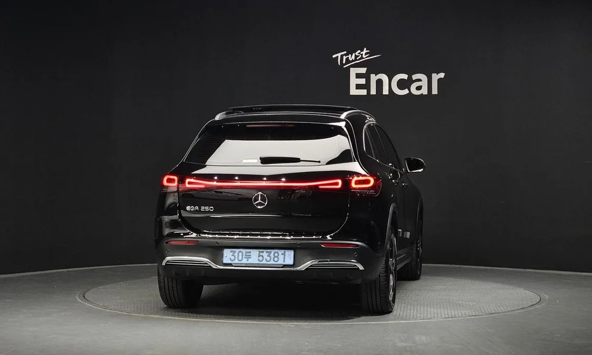 Mercedes-Benz EQA — фото 5