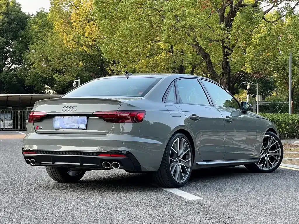 Audi S4 — фото 7